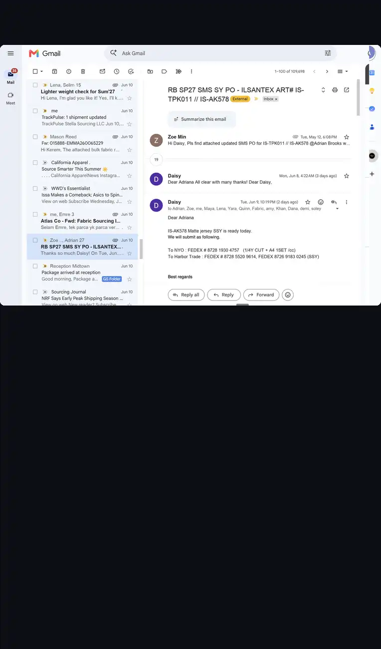 TrackPulse sidebar opening over the Gmail inbox and zooming to the shipment list